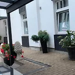 Am Freihafen Hotel Duisburgo