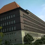 Hotel Am Freihafen Duisburgo
