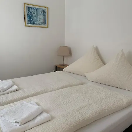 Hotel Am Freihafen 2*