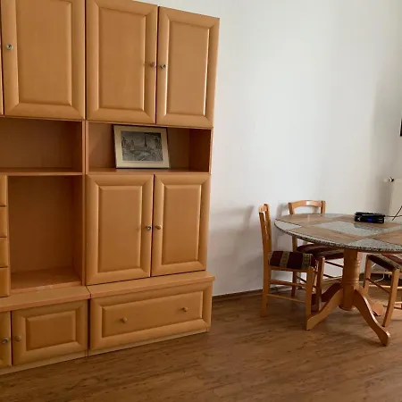 Am Freihafen Duisburg