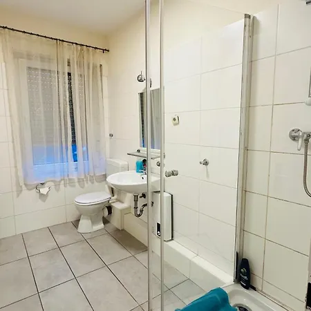 Hotel Am Freihafen 2*