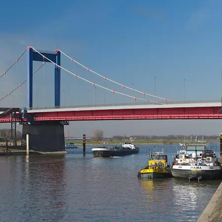 فندق Am Freihafen 2*