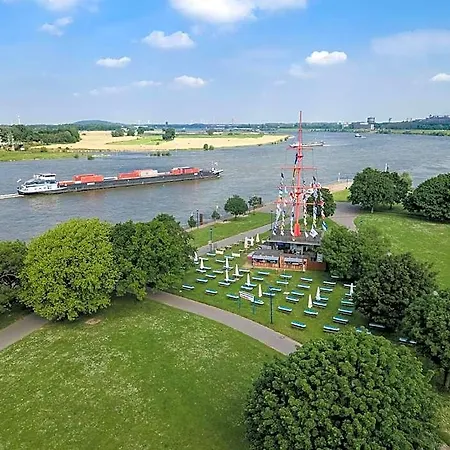 Szálloda Am Freihafen Duisburg