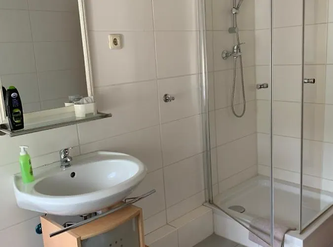 酒店 弗赖哈芬酒店 2*