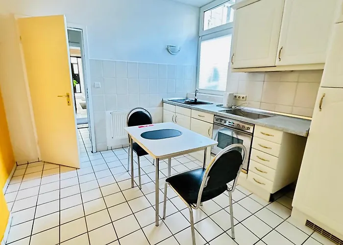 Am Freihafen Duisburg