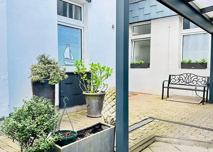 Am Freihafen 2* Duisburg